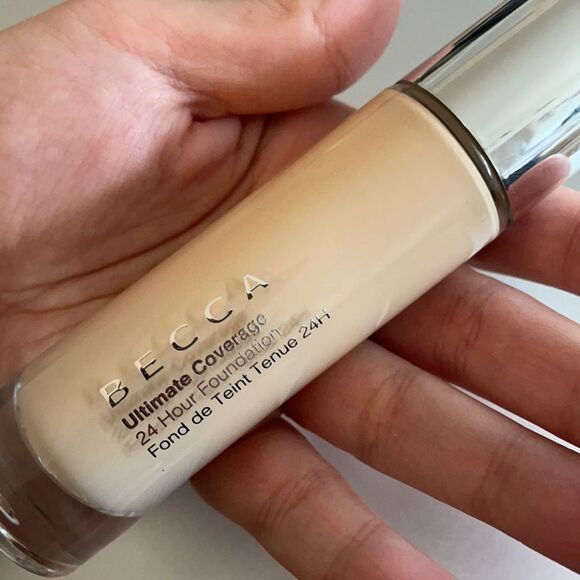 NWT Becca ultimate coverage 24h foundation in shell - Picture 3 of 3